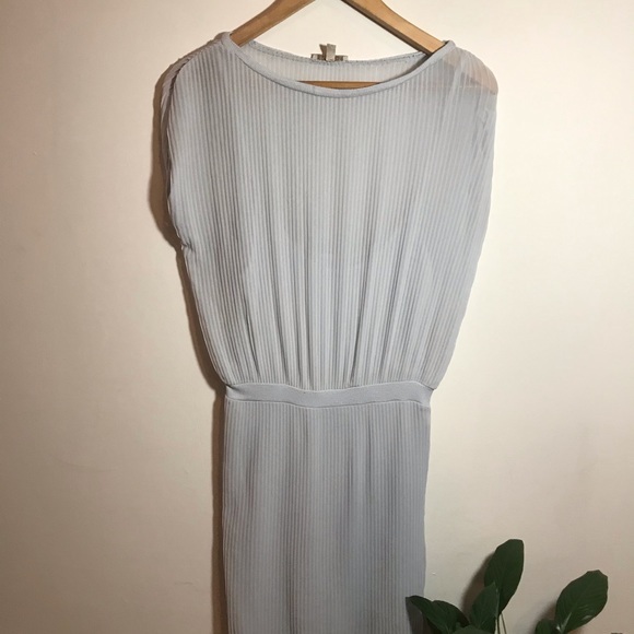 Gray pleated dress - Picture 1 of 3